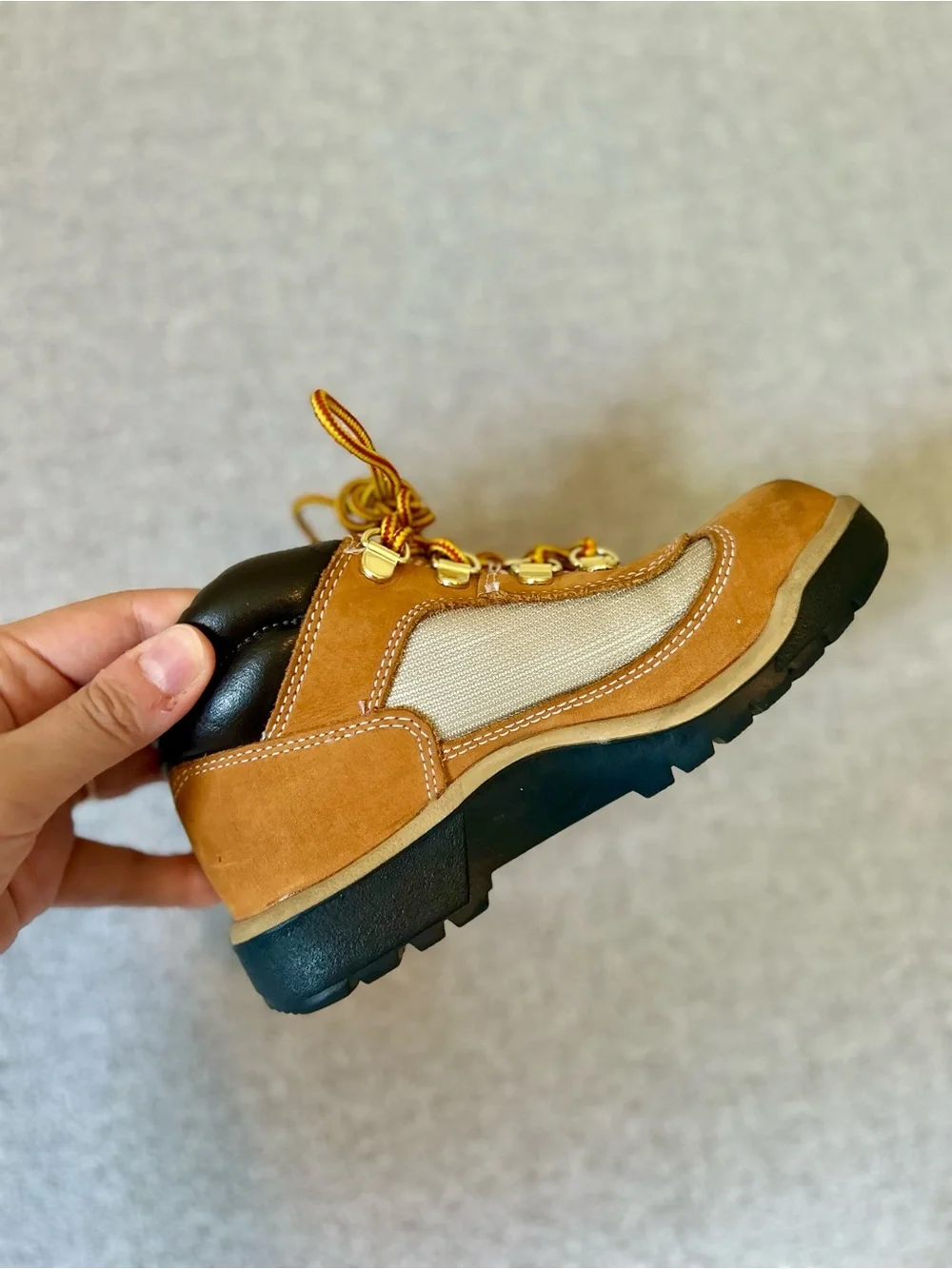 Timberland Kids Field Boots Wheat Nubuck Brown Leather Size 13 Youth